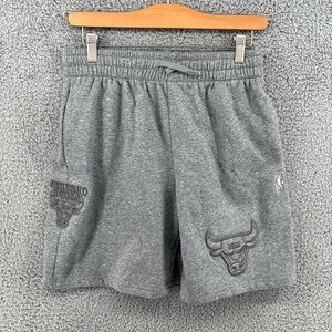 Pro Standard Chicago Bulls Grey‎ Basketball Shorts Youth Sz XL 18/20 NWT